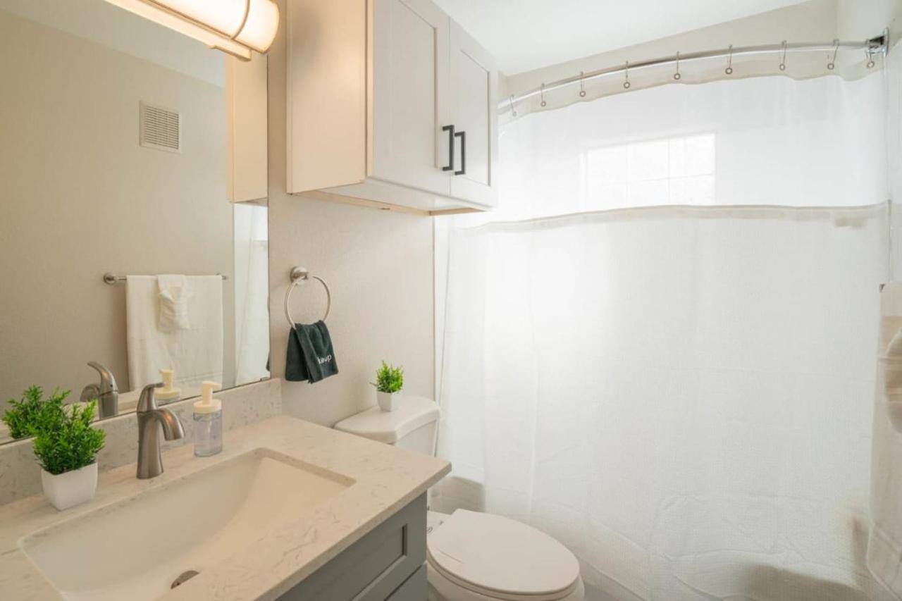 Posh 2Bd - Midtown - Gym, Pool, W-D, Parking - Sleeps 8 Phoenix Exterior foto